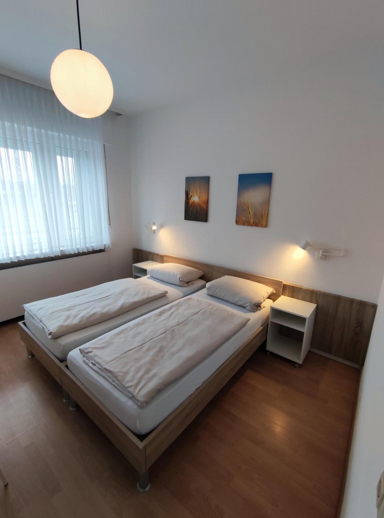 Gaestehaus Am Bahnhof, Self-Check-In Vechta Phòng bức ảnh